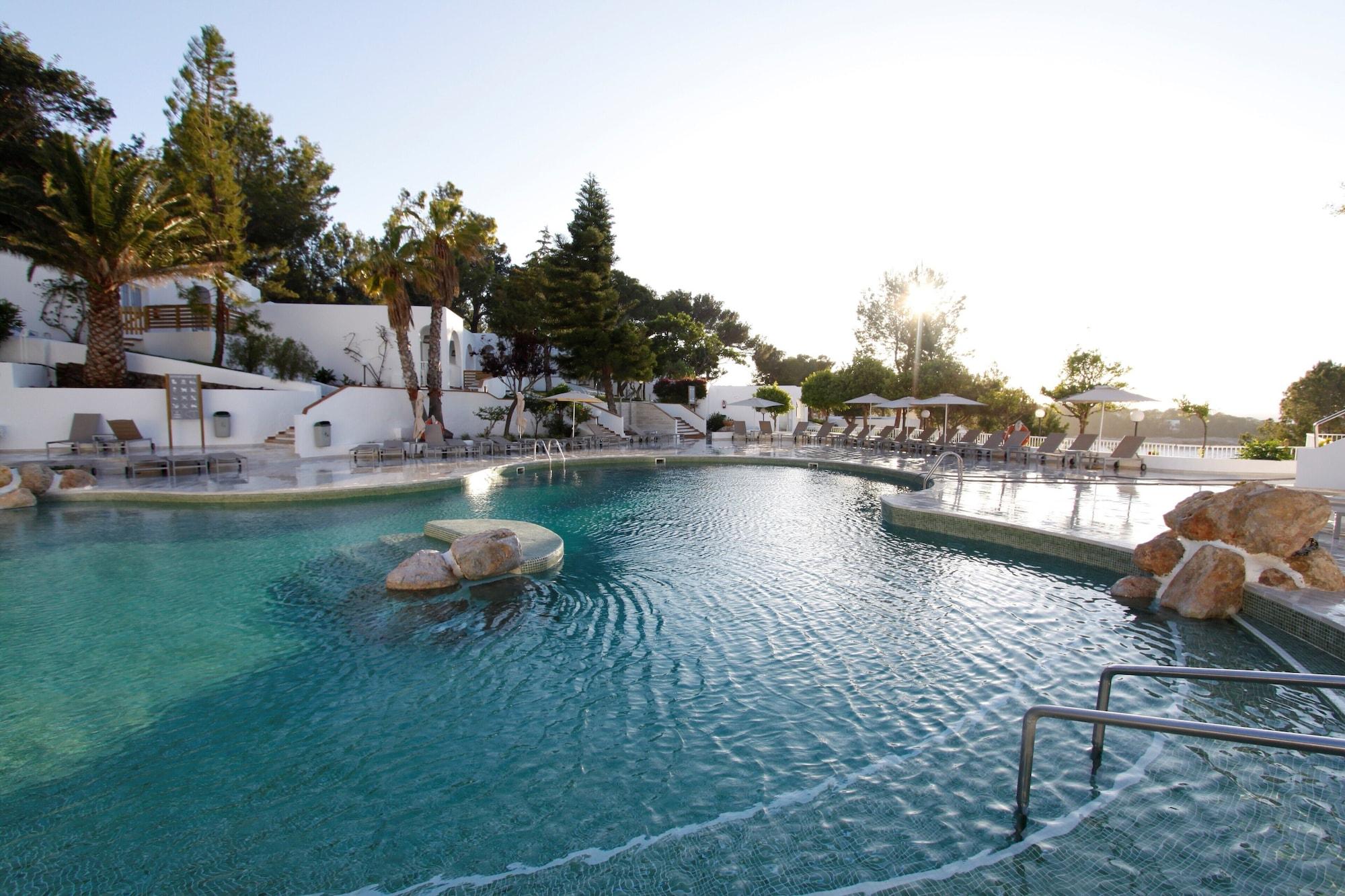 Bg Portinatx Beach Club Hotel المظهر الخارجي الصورة